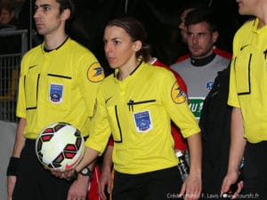 Stéphanie Frappart, arbitre de Ligue 2. Crédit ToursFC. lesfeminines.fr