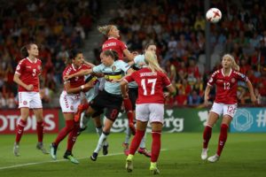 Le but Danois à la 6'. Crédit UEFA. lesfeminines.fr