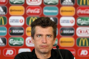 Nils Nielsn, le coach danois depuis 2013. Il a quelque chose de lunaire dans son expression. Crédit UEFA. Lesfeminines.fr