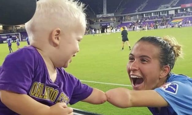 USWNT – Les USA, inspirantes, ouvrent beaucoup de portes sociétales. Sélection de Carson Pickett, née sans avant-bras.