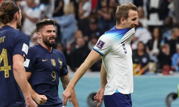 World Cup – Mobilité internationale – Harry Kane (Tottenham) rate devant Hugo Lloris (Tottenham). Souvenez-vous de Caroline Seger (Sué) face à Stéphanie Labbé (Can) pour l&rsquo;Or Olympique !
