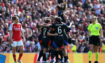 1/2F Aller : le FC Barcelona (4-1) face à Chelsea envoie un invitation à l&rsquo;OL (1-2) à Arsenal, pour la finale. Invitation à confirmer et à mériter.