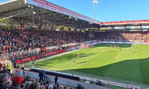 Bilan Frauen-Bundesliga – du public en 2025-2026 et un groupe de 12 à 14 équipes.